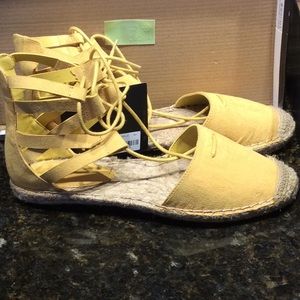 Women sandals